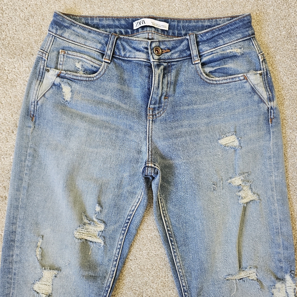 Zara Women Distressed Denim Jeans Size US 2